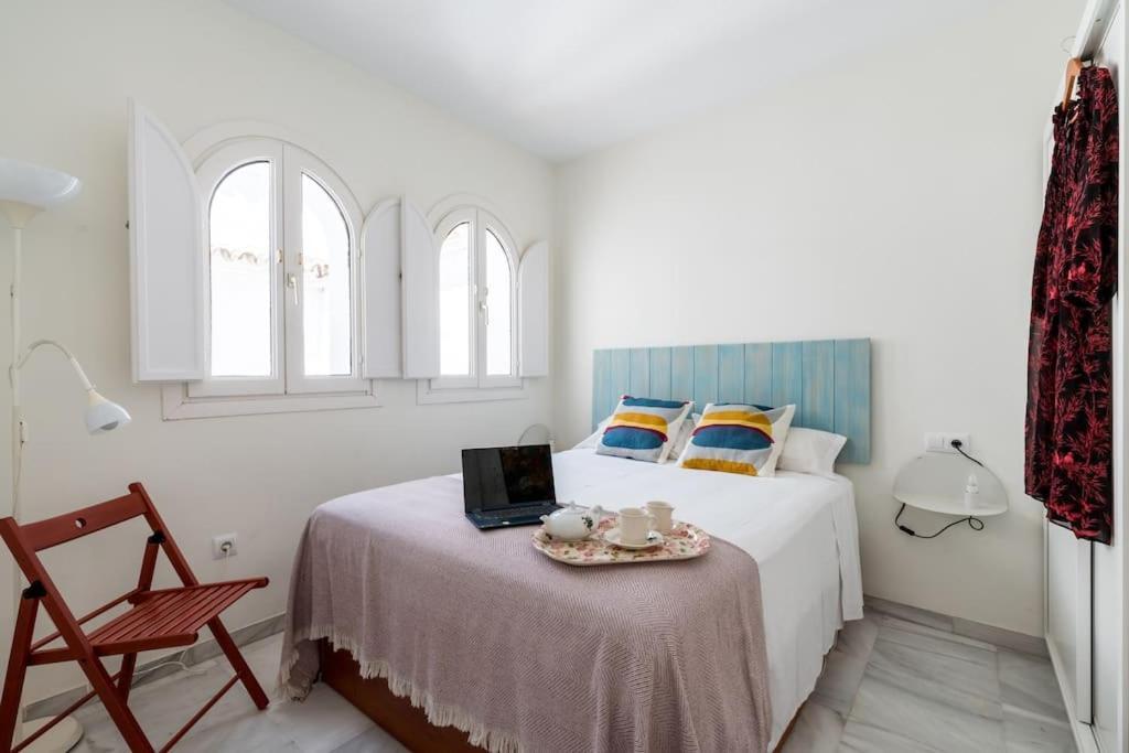 Apartamentos Rg, San Vicente 22 セビリア エクステリア 写真