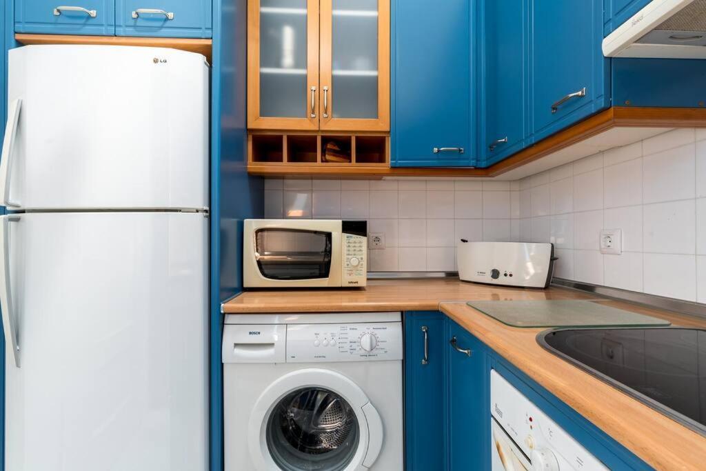 Apartamentos Rg, San Vicente 22 セビリア エクステリア 写真