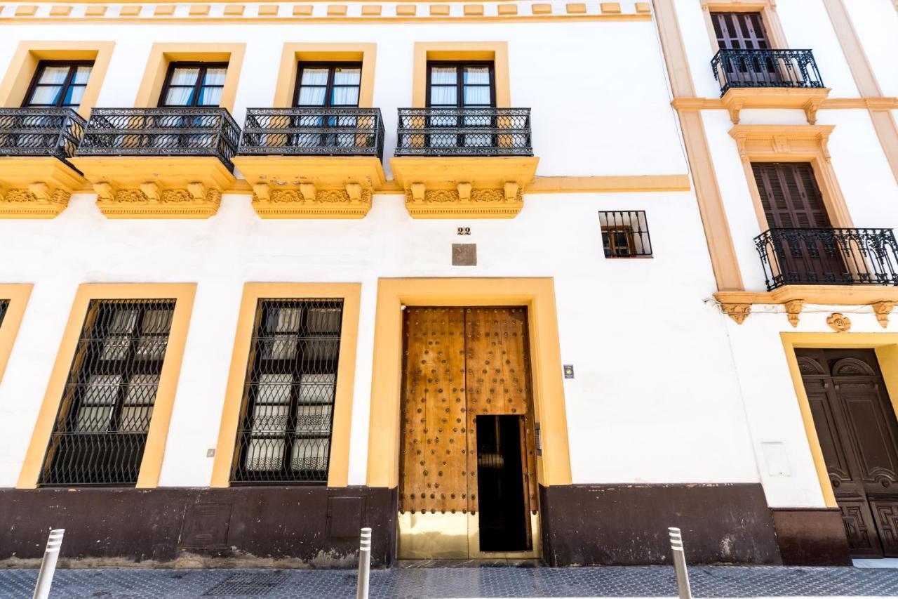 Apartamentos Rg, San Vicente 22 セビリア エクステリア 写真